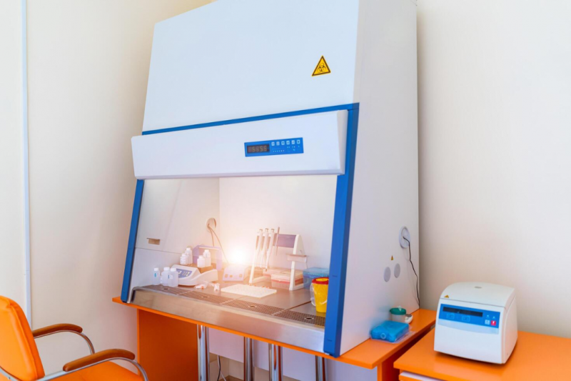 Como escolher a capela de exaustão de gases para laboratórios